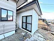 《外観》閑静な住宅街ながらスーパー徒歩7分のお買い物に困らない立地！