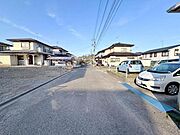 南東6.2ｍ道路幅（接道幅13ｍ）有り・陽当り良好！
