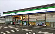ファミリーマート 仙台東中田四丁目店　徒歩10分（775m）