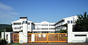 南吉成小学校　徒歩25分（2002m）