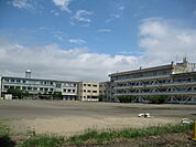 塩竃市立第三中学校　徒歩17分(1373ｍ)