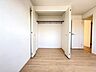 子供部屋：《洋室》収納付のシンプルな洋室はお子様のお部屋としても。
