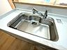 その他：【キッチンシンク】水量・温度を片手で調整できるシングルシャワー水栓。