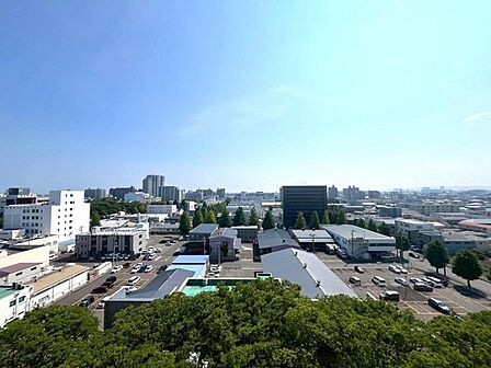 ※居住中につきご内覧の際は事前にご予約が必要です。お気軽にお問い合わせください〇*