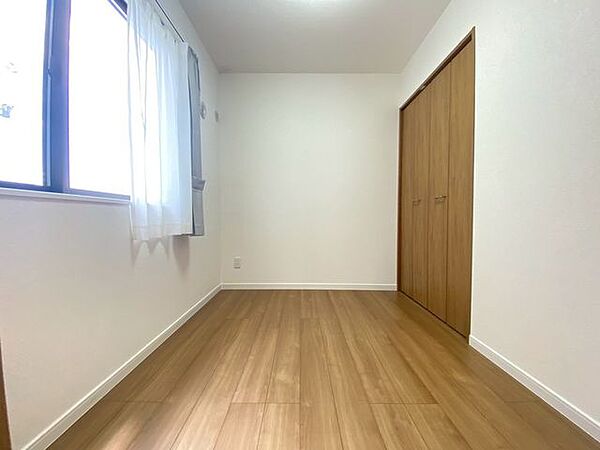 洋室を拡大表示