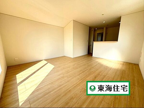 リビング/ダイニングを拡大表示