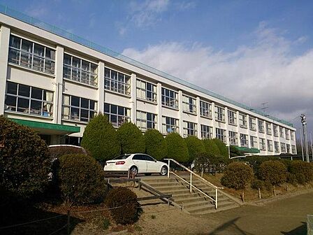 仙台市立黒松小学校 徒歩10分。 750m