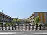 周辺：仙台市立南中山小学校 徒歩12分。 940m