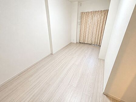 《洋室5.5帖》全居室収納付※写真は一部加工(家具・備品の消去等)を含みます