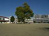 周辺：岩沼市立岩沼小学校 徒歩8分。 610m