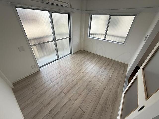 寝室