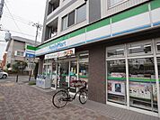 ファミリーマート幕張本郷七丁目店 250m