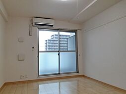 阪急伊丹線 新伊丹駅 徒歩5分の賃貸マンション 4階ワンルームのリビング/ダイニング