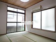 窓が大きめで日当たり良好です
