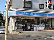 コンビニ「ローソンまで440m」