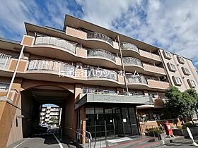 シャルマンコーポ新田辺  ｜ 京都府京田辺市河原北口（賃貸マンション3LDK・1階・64.05㎡） その1