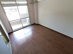 シャトーエスポワール 1階3LDKのリビング/ダイニング