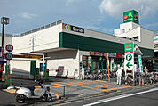 セリア マルエツ出来野店（924m）