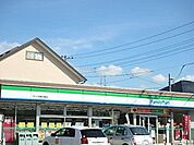 ファミリーマートさいたま堀の内町店 537m