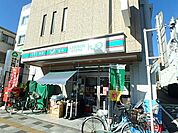 ローソンストア100浦和東高砂町店 249m