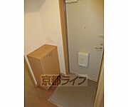 下駄箱付きの広い玄関ですよ〜