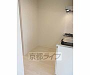 キッチン周りも広々・