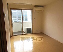 セヴェルＳｅｔａIV 105 1階1DKのリビング/ダイニング