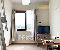 レオパレススイート 205 2階1Kのリビング/ダイニング