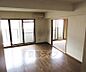 リビング/ダイニング：日当りの良い広々としたお部屋です