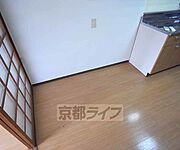 冷蔵庫も他も色々使えるスペースですね。
