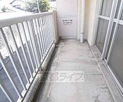 大きなバルコニーです・