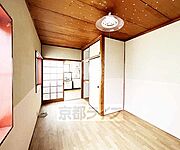 綺麗な洋室です