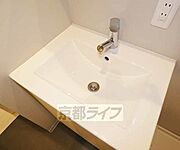独立洗面台