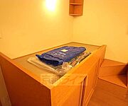ベッドも付いてますので買う必要がないです。