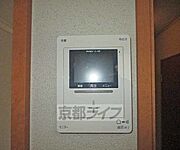 大きな鏡が設置されています。