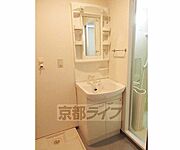 洗面台ついています