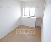 西側にも窓がありますよ