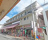 デイリーカナート 伏見桃山店まで785m