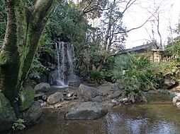 【公園】名主の滝公園まで484ｍ