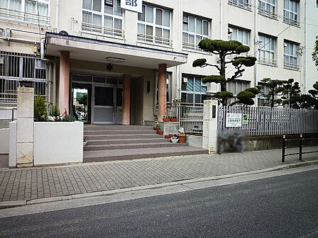 大阪市立都島中学校