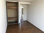 奥行きのある収納スペースで荷物も楽々収納。