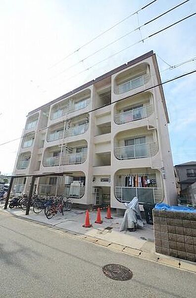 兵庫県西宮市瓦林町(賃貸マンション1LDK・1階・42.00㎡)の写真 その1