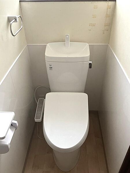 トイレを拡大表示