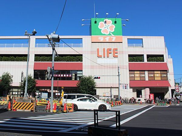 画像15:【スーパー】ライフ 千川駅前店まで406ｍ