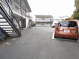 4 / 4