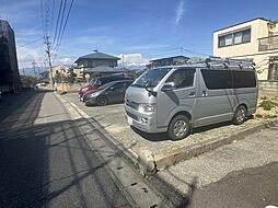 5 / 11