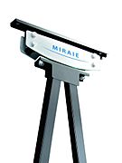 【耐震ダンパーMIRAIE】住友ゴムの耐震ダンパーMIRAIE。震度7の地震を最大95%吸収、低減。家の損傷を抑え、住まいの資産価値を守ります。
