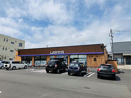 ローソン 北見三住町店（146m）