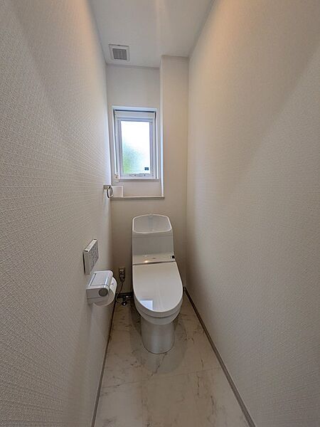 トイレを拡大表示