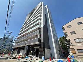 セレニテ十三ミラク  ｜ 大阪府大阪市淀川区十三本町２丁目4番14号（賃貸マンション1R・10階・22.93㎡） その1